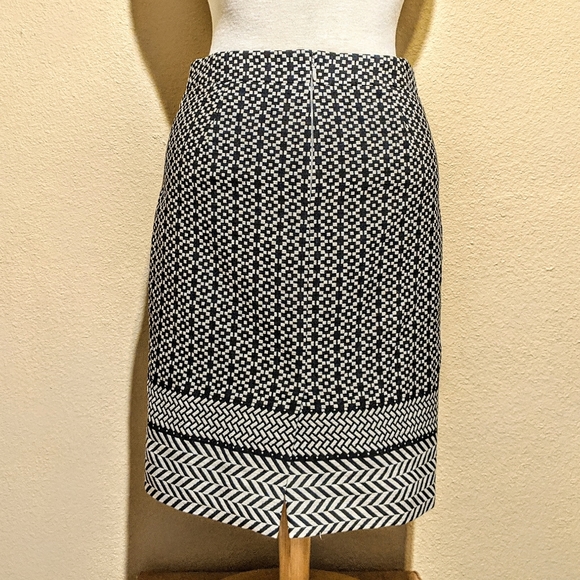 J. CREW black and white abstract skirt (size 2) - Picture 3 of 8